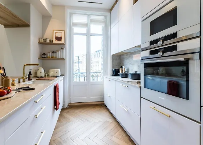 Hygge Keyweek 2 Bedrooms With Parking In Center Apartman