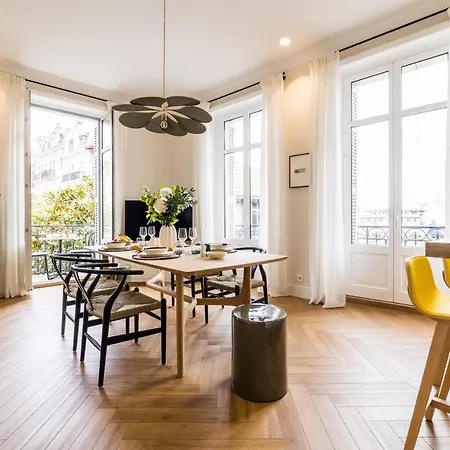 Hygge Keyweek 2 Bedrooms With Parking In Center *