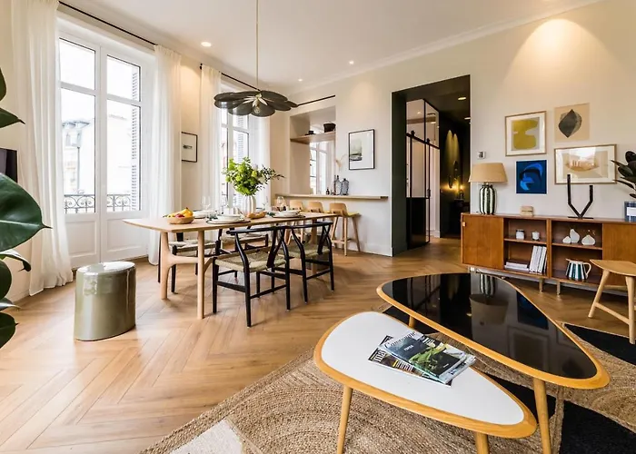 Hygge Keyweek 2 Bedrooms With Parking In Center Apartment